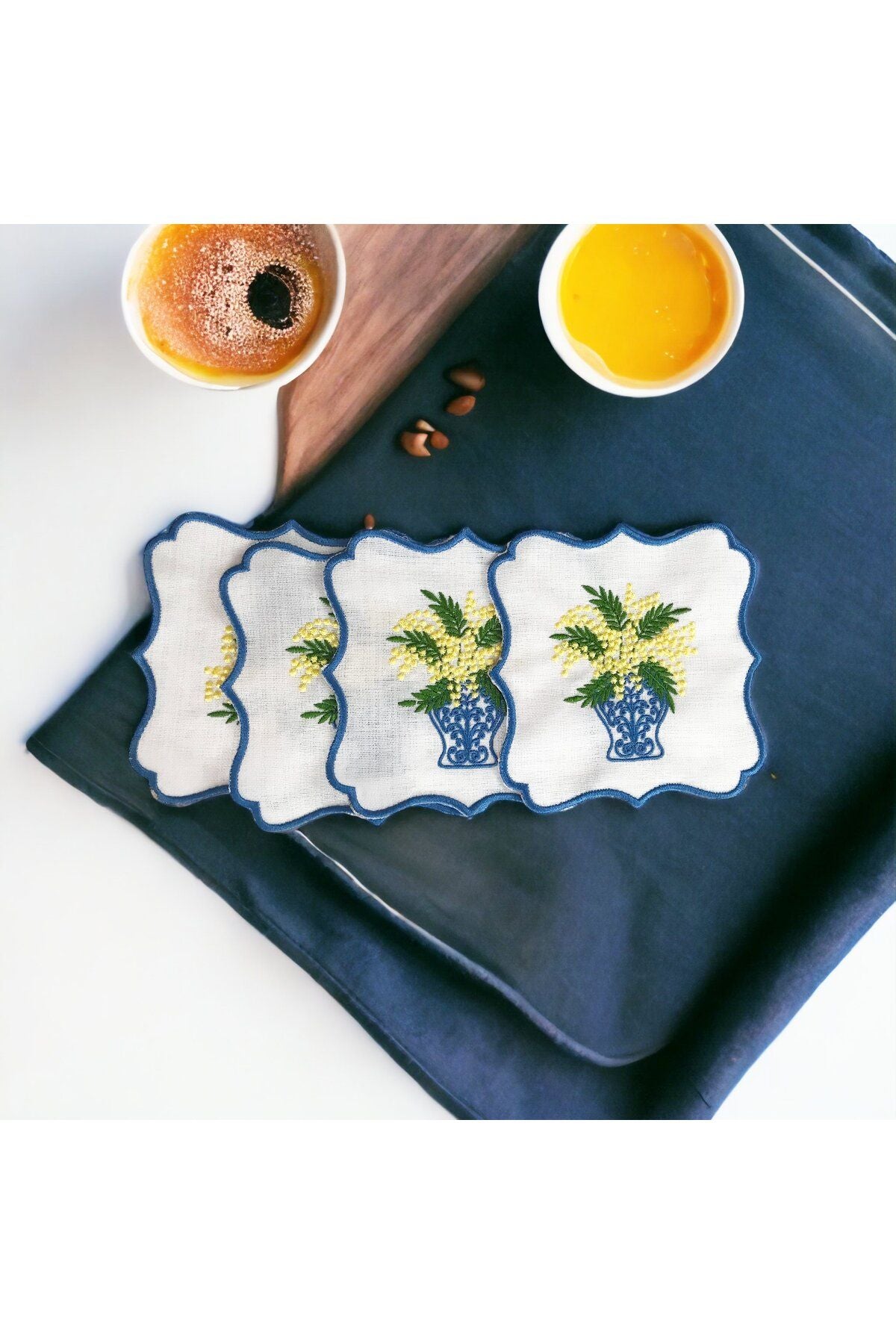 Bleu Blanch Lemons in a Vase Patterned 4-Piece Cocktail Serving Napkins Handcrafted Embroidery