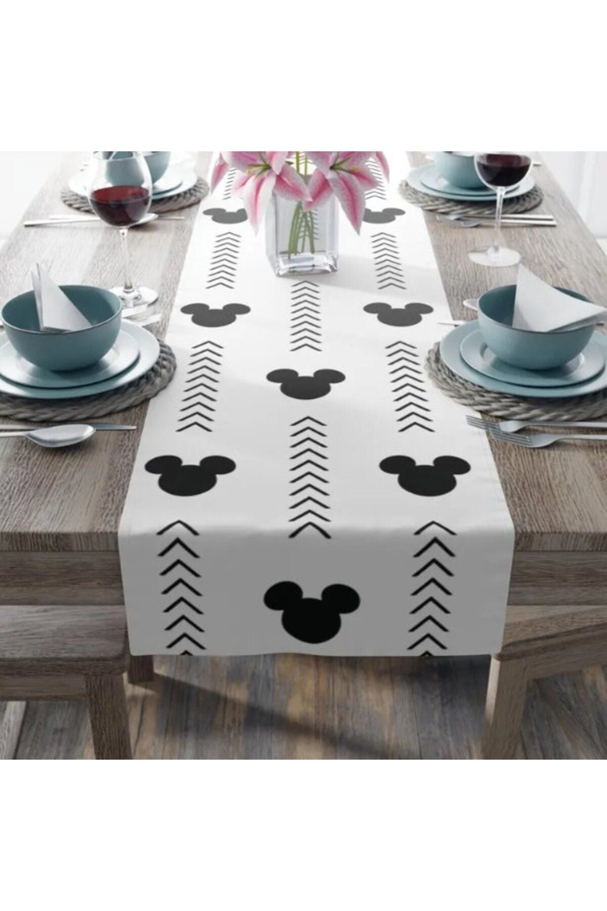 Minnie Mickey Fare Ranır - Runner