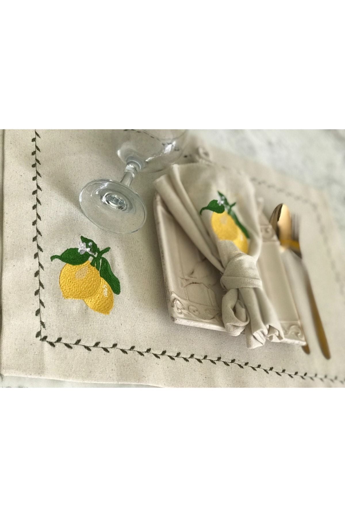 Lemon Embroidered Linen Placemat Set of 4