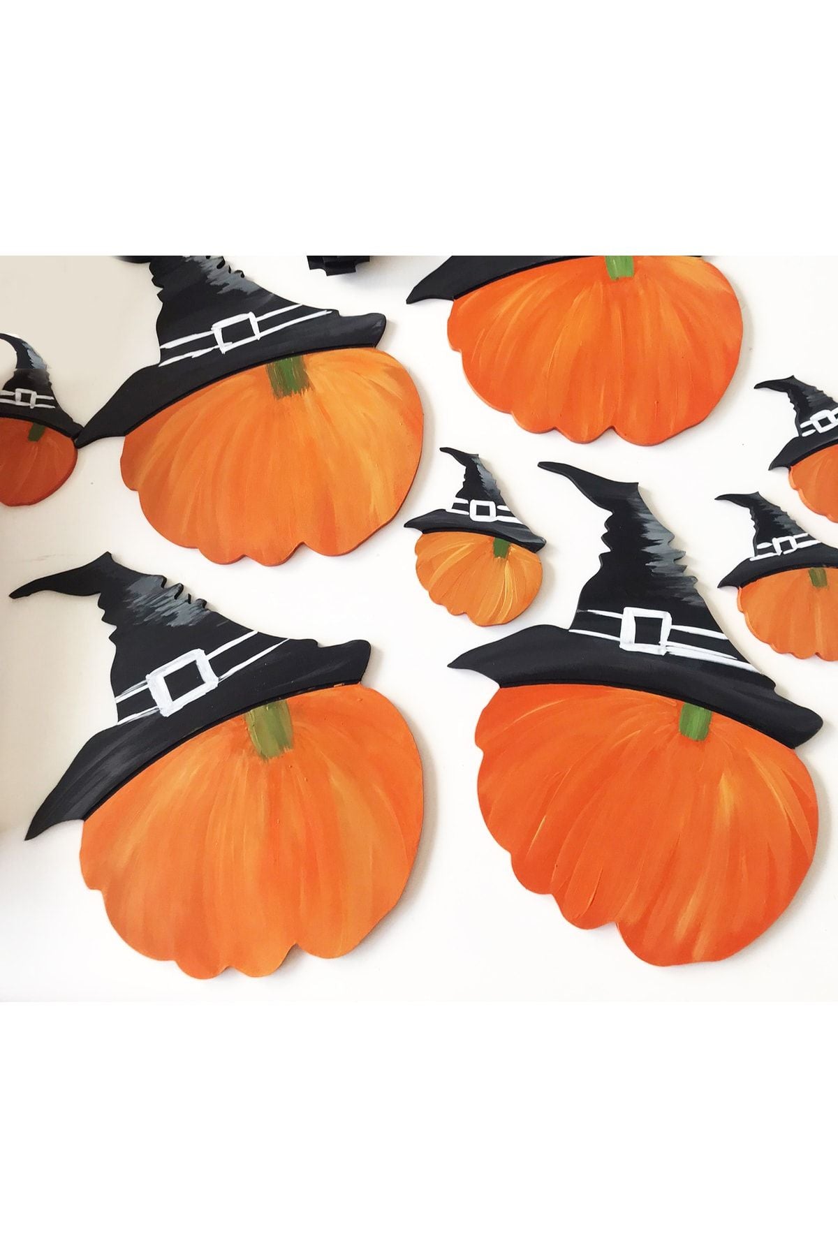 Hatted Pumpkin Wooden Service Plate - American Service - Under Plate