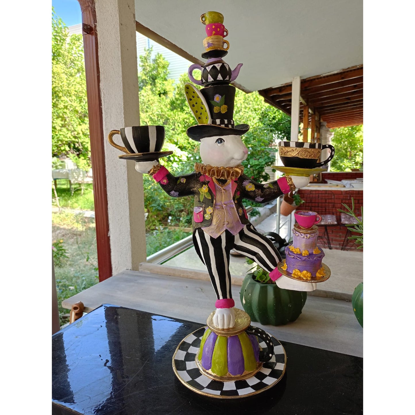 Alice in Wonderland Tea Time Object 58cm Colorful