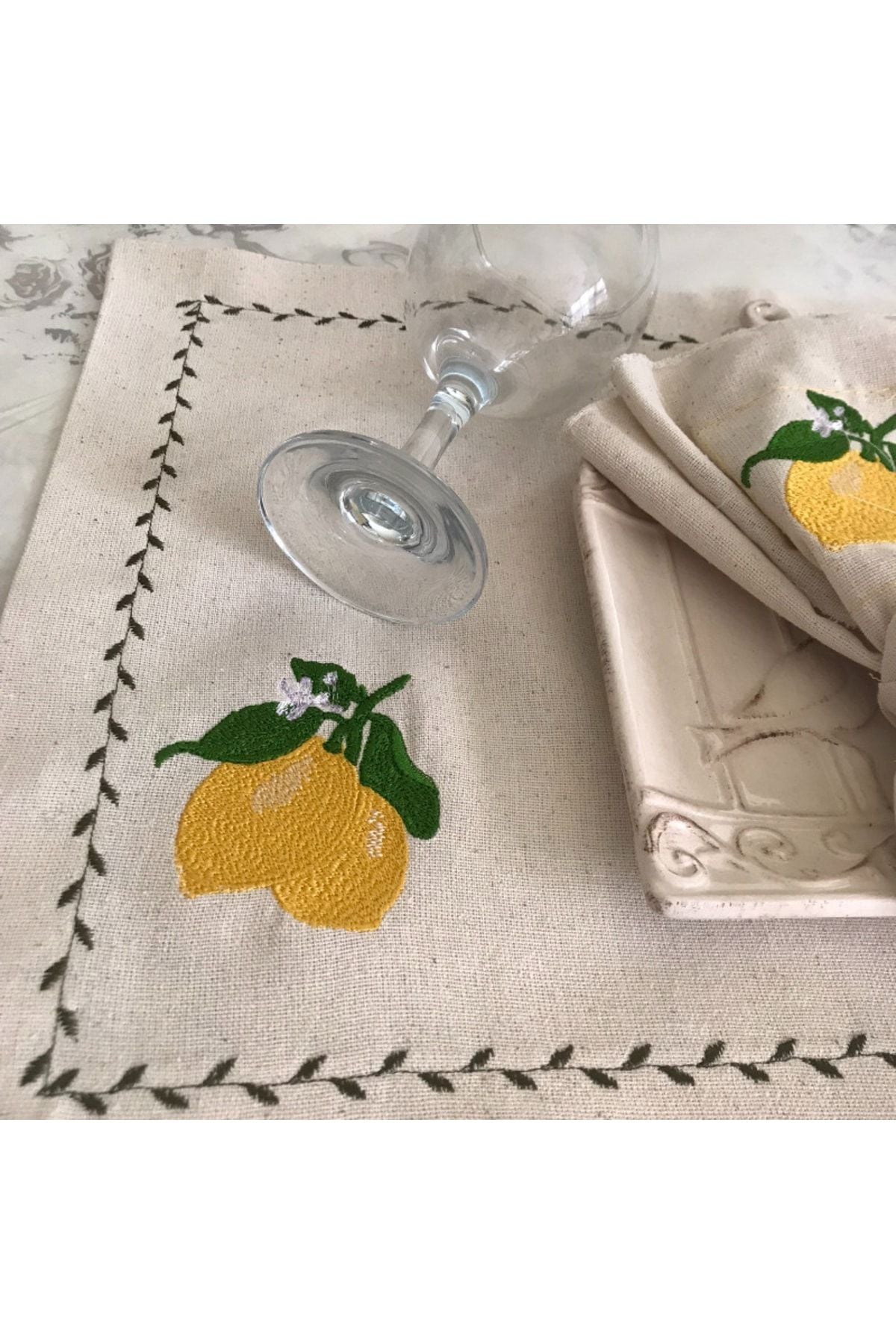 Lemon Embroidered Linen Placemat Set of 4