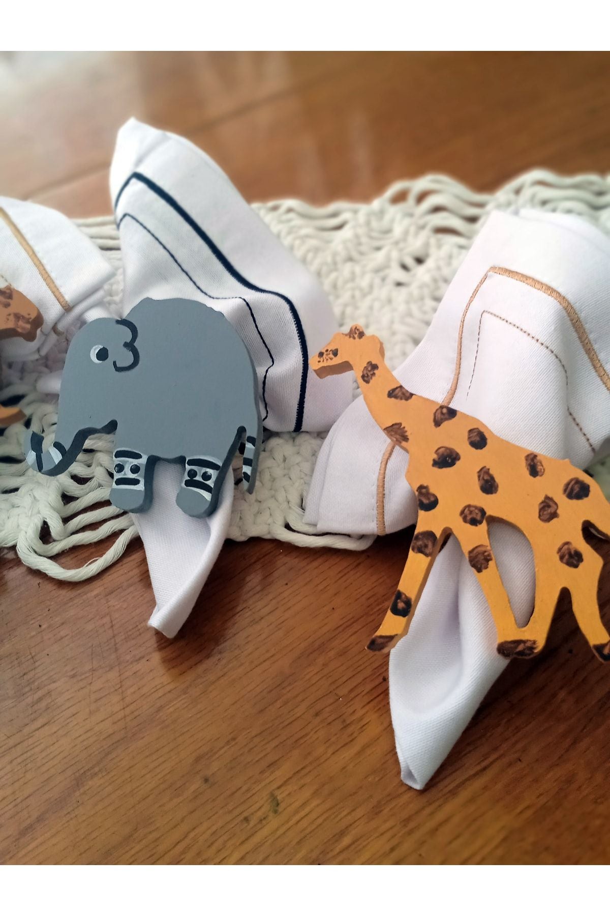 Set of 4 Safari Napkin Rings & Rings