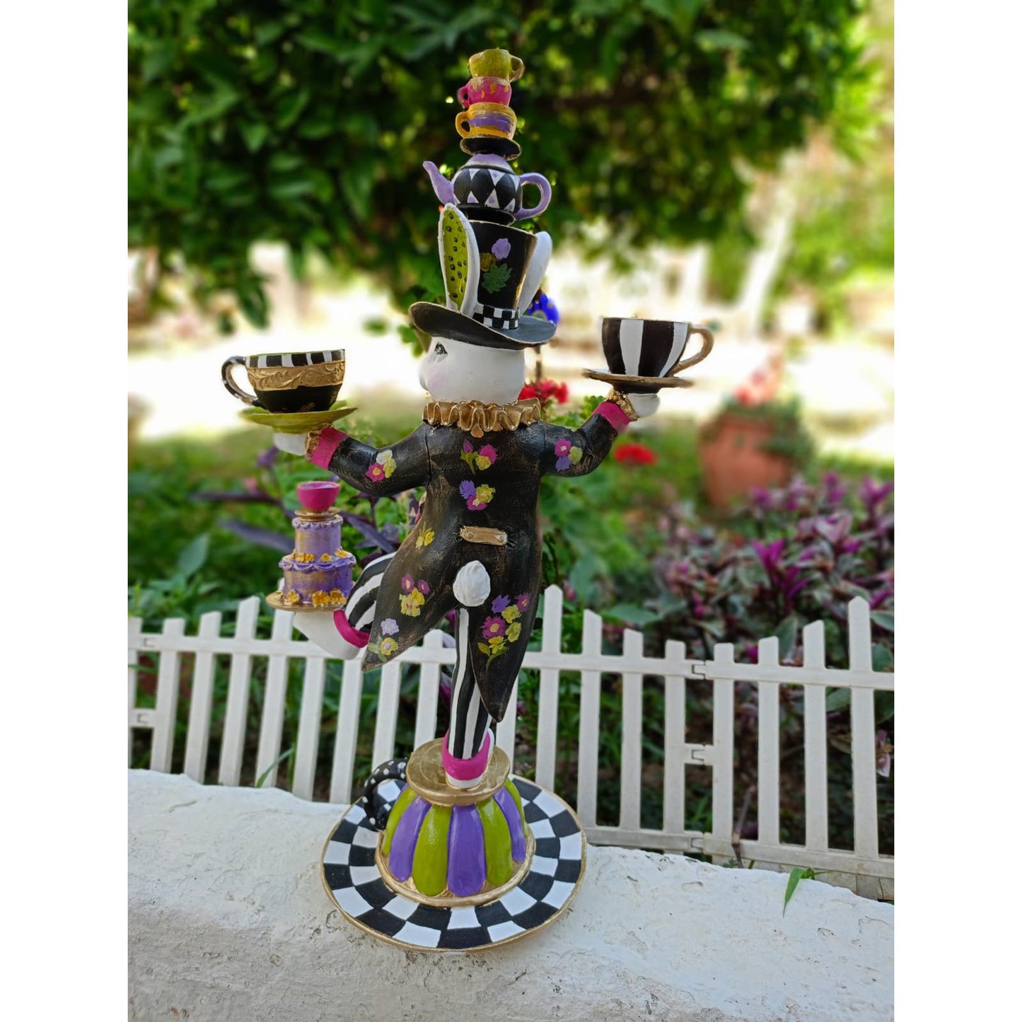 Alice in Wonderland Tea Time Object 58cm Colorful