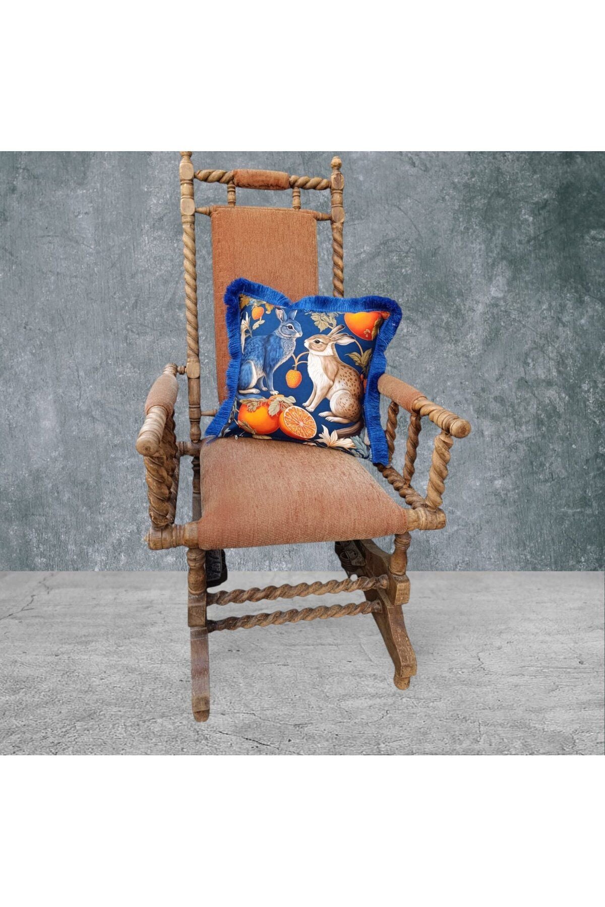 Tavşan Çift Taraflı Dekoratif Püsküllü - Saçaklı Kırlent Kılıfı 1 Adet 43x43cm