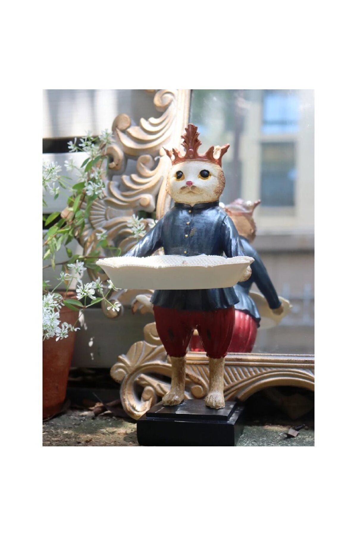 Cat with Tray, Cat Presenting Figurine, Presentation Holder, Candy Bowl