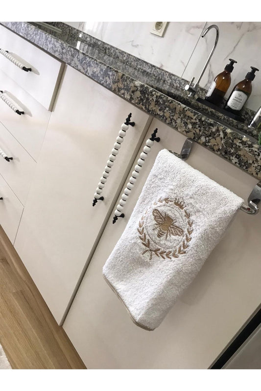 Bee Embroidered, Ruffled, Buldan Linen Set of 4 (OVEN COVER, RUNNER, GLOVE, TOWEL)